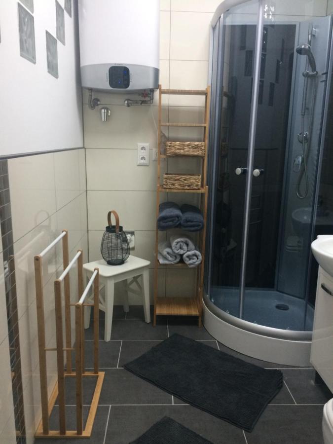 شقة Magnolia Apartman شوبرون المظهر الخارجي الصورة