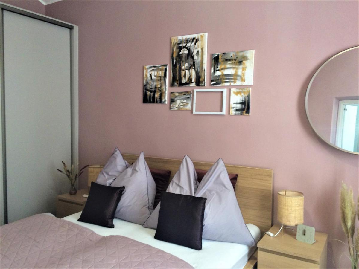 شقة Magnolia Apartman شوبرون المظهر الخارجي الصورة